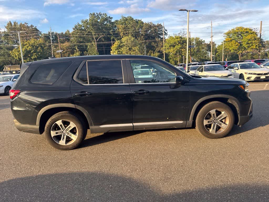 2023 Honda Pilot EX-L 8 Passenger