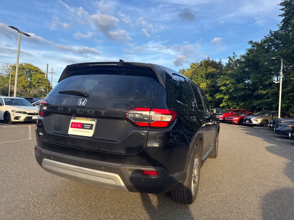 2023 Honda Pilot EX-L 8 Passenger