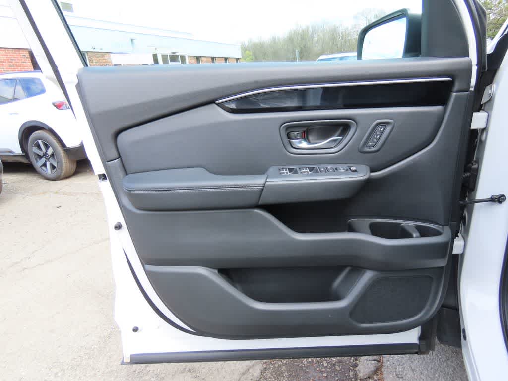 2023 Honda Pilot EX-L 8 Passenger