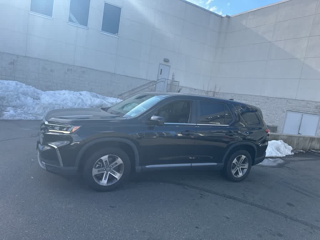 2023 Honda Pilot EX-L 7 Passenger