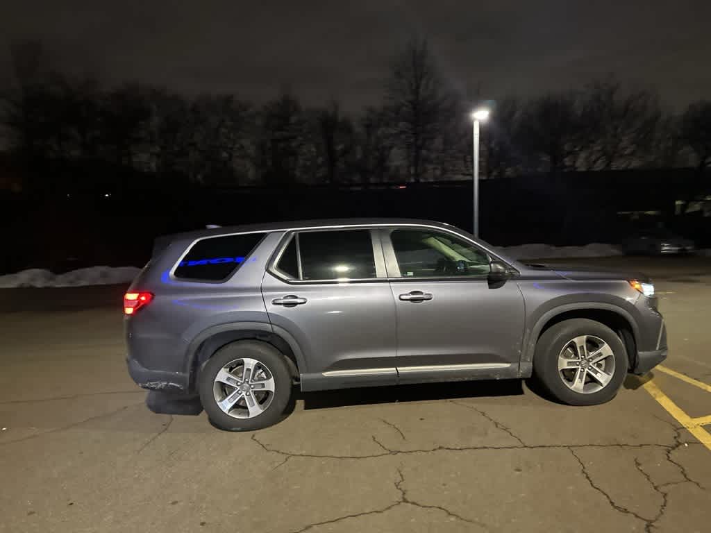 2023 Honda Pilot EX-L 7 Passenger