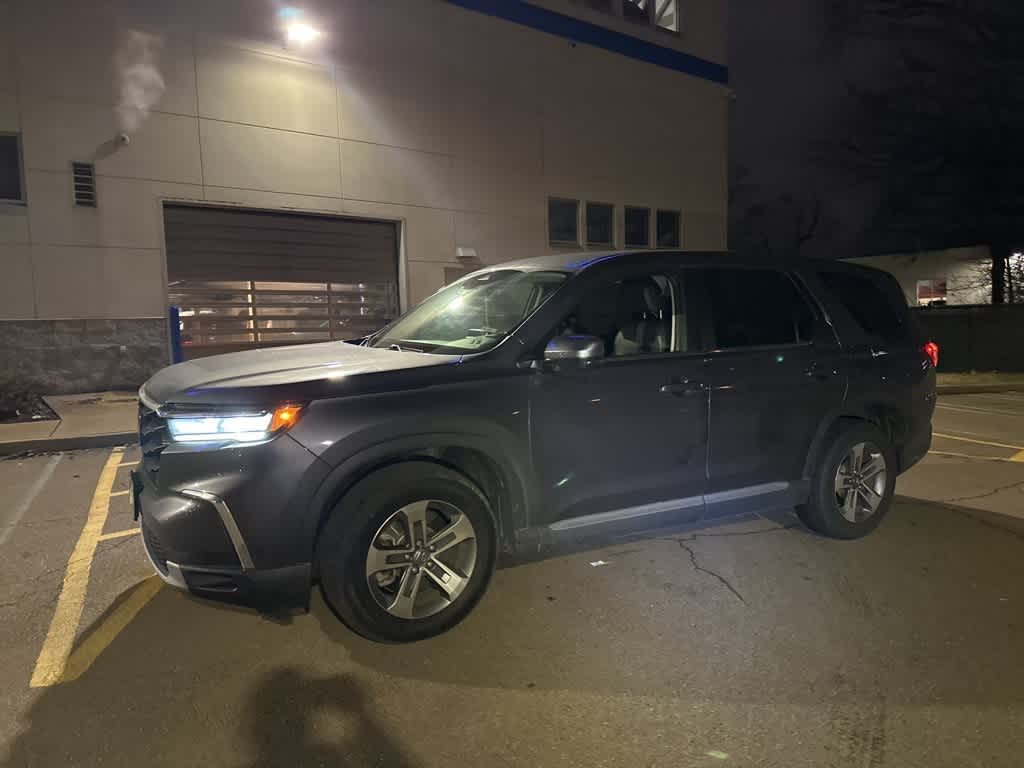 2023 Honda Pilot EX-L 7 Passenger