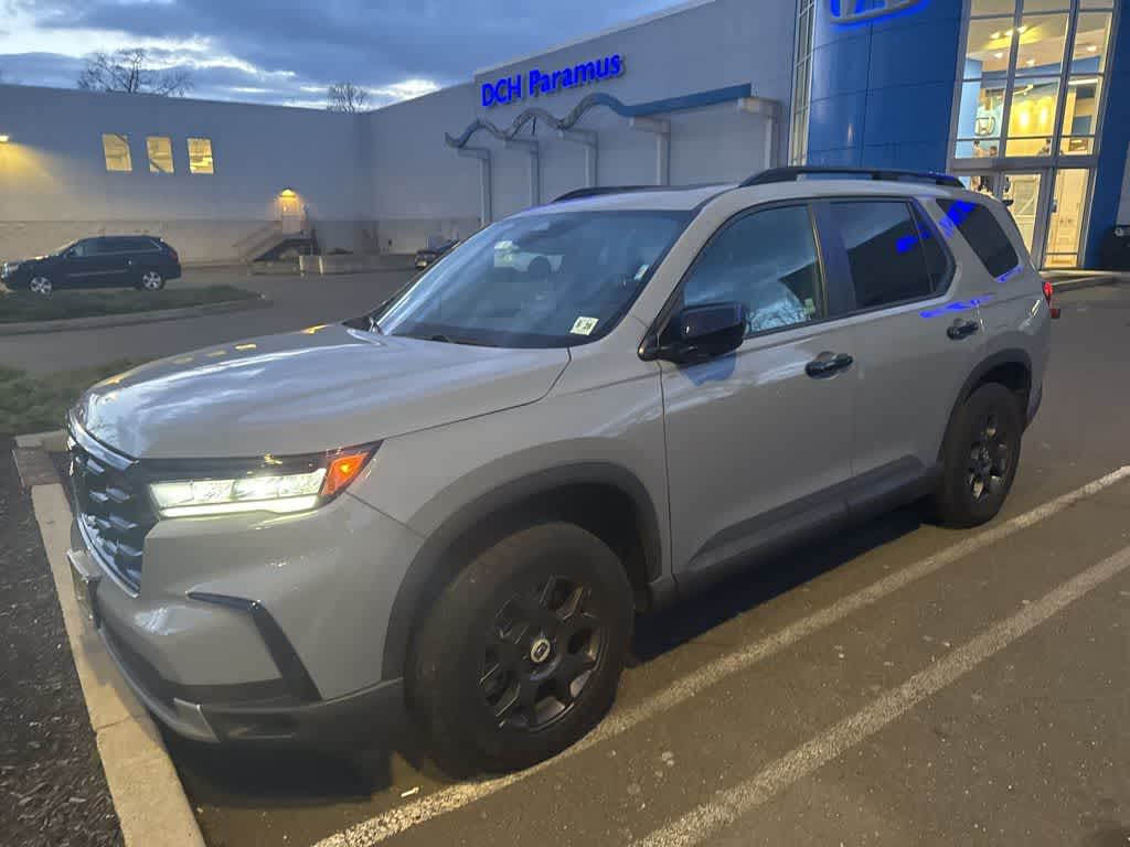 2023 Honda Pilot TrailSport
