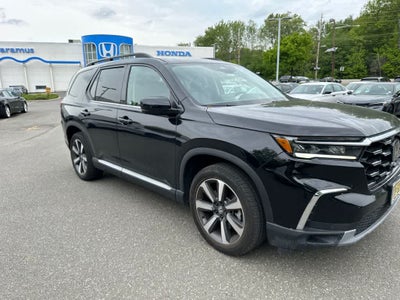 2023 Honda Pilot Touring