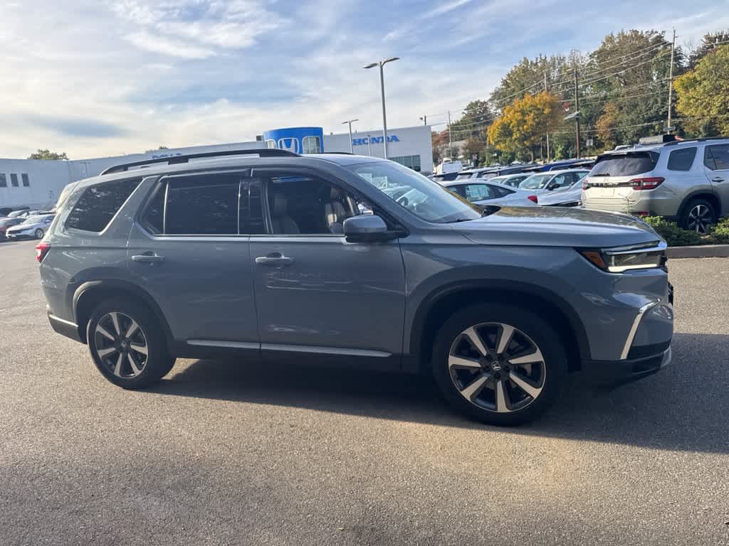 2024 Honda Pilot Touring