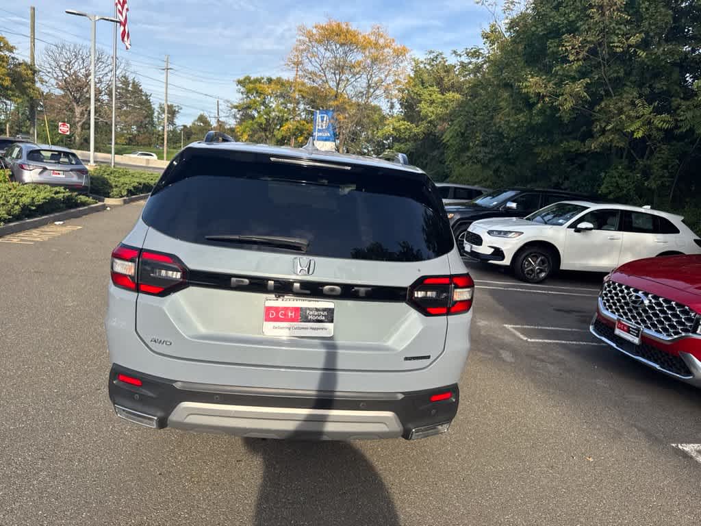 2024 Honda Pilot Touring