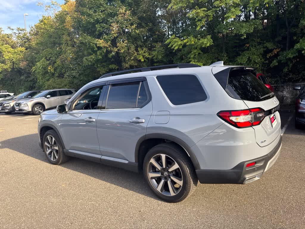 2024 Honda Pilot Touring