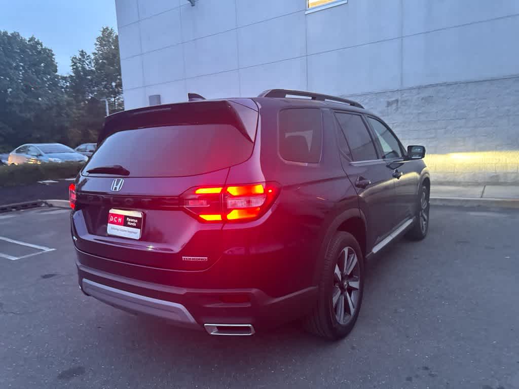 2025 Honda Pilot Touring