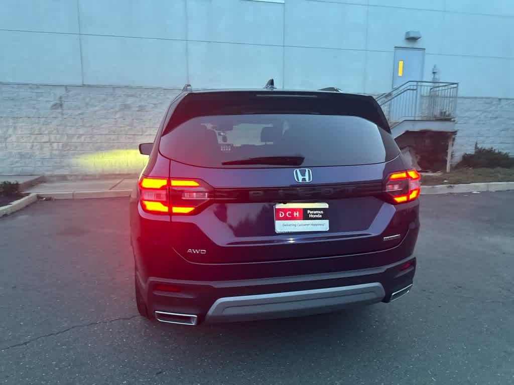 2025 Honda Pilot Touring