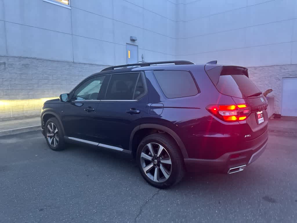 2025 Honda Pilot Touring
