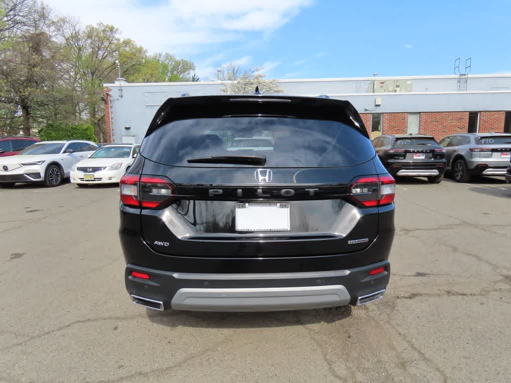 2023 Honda Pilot Touring