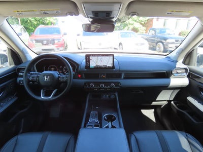2025 Honda Pilot Touring
