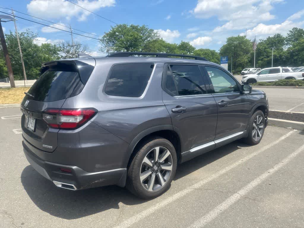 2024 Honda Pilot Touring