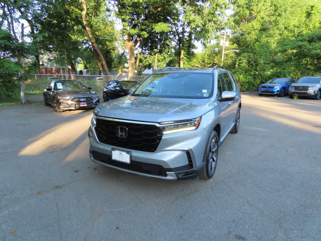 2024 Honda Pilot Touring
