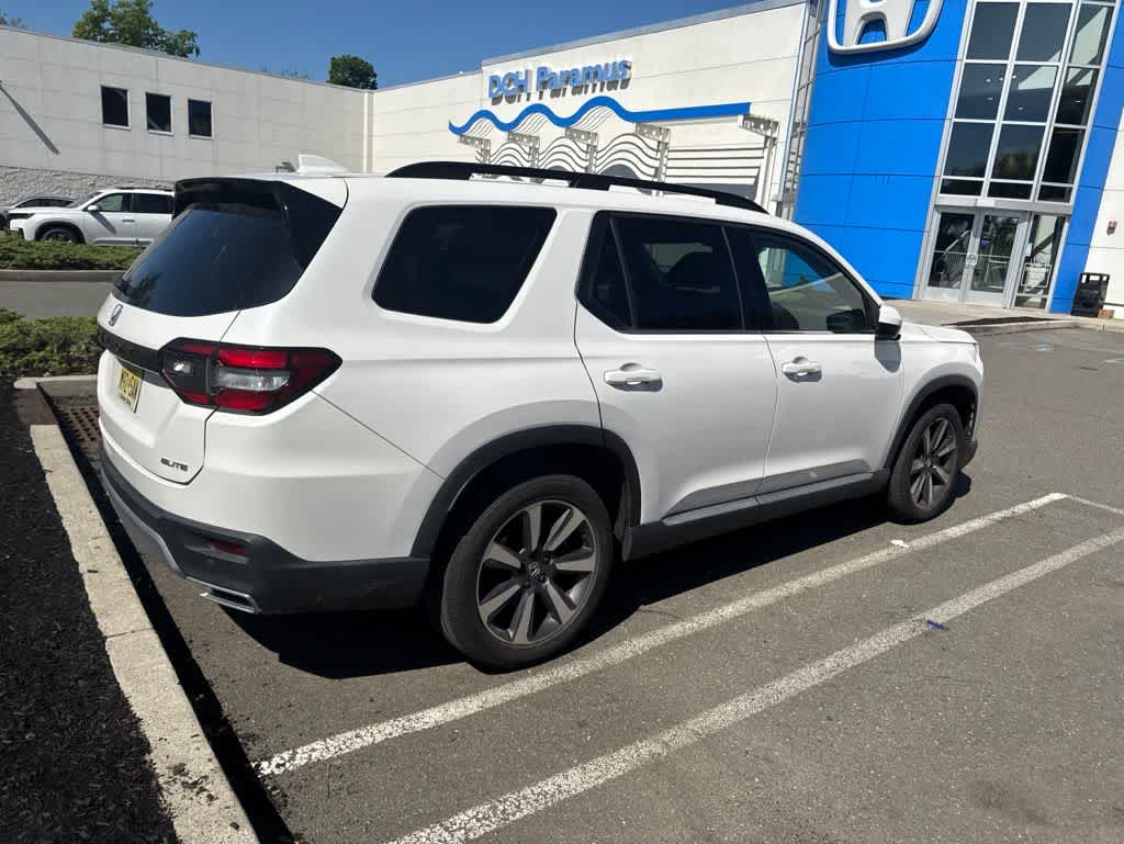 2023 Honda Pilot Elite