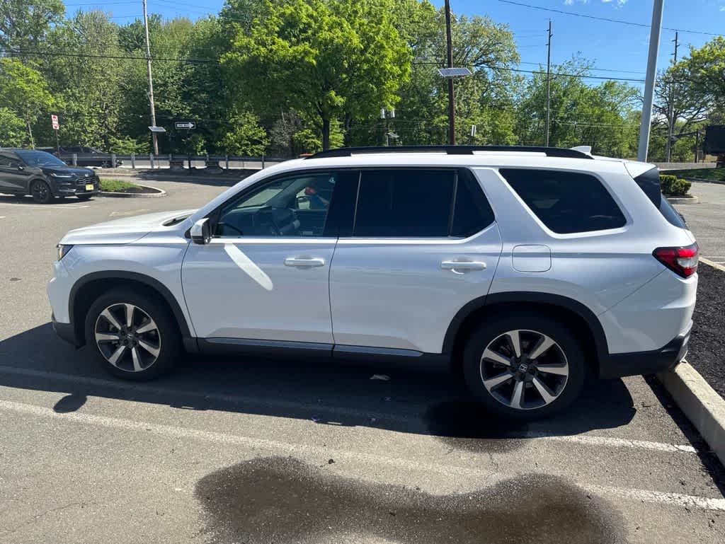 2023 Honda Pilot Elite