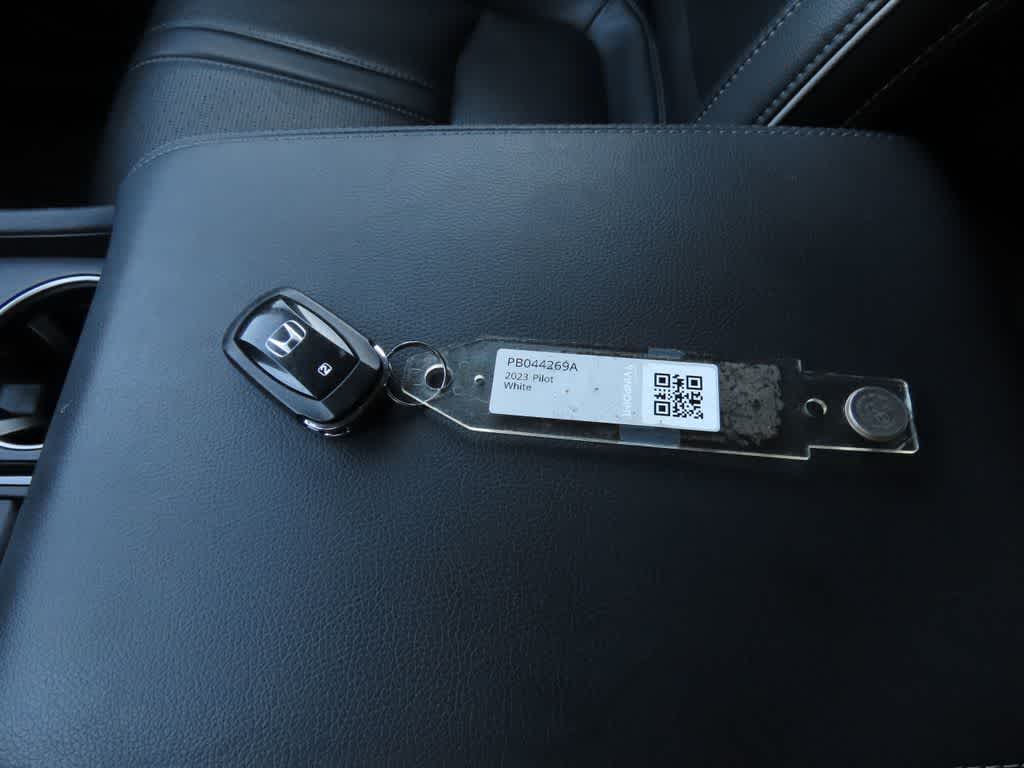 2023 Honda Pilot Elite