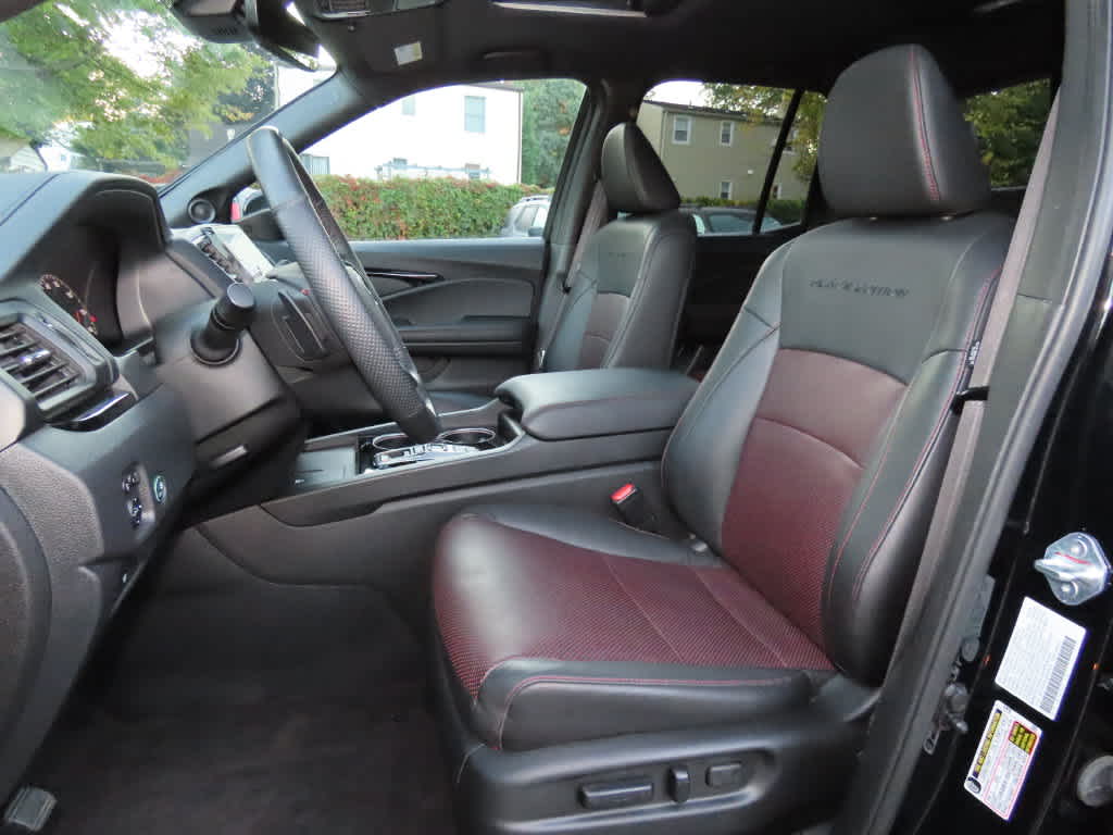2025 Honda Ridgeline Black Edition