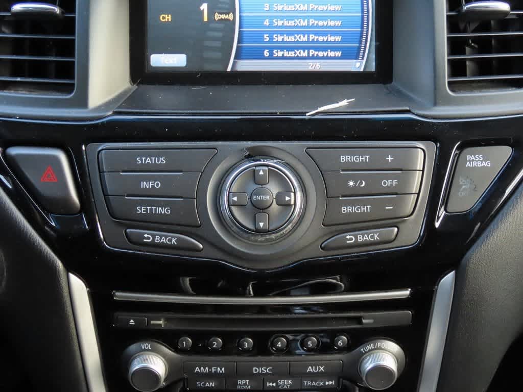 2016 Nissan Pathfinder SV