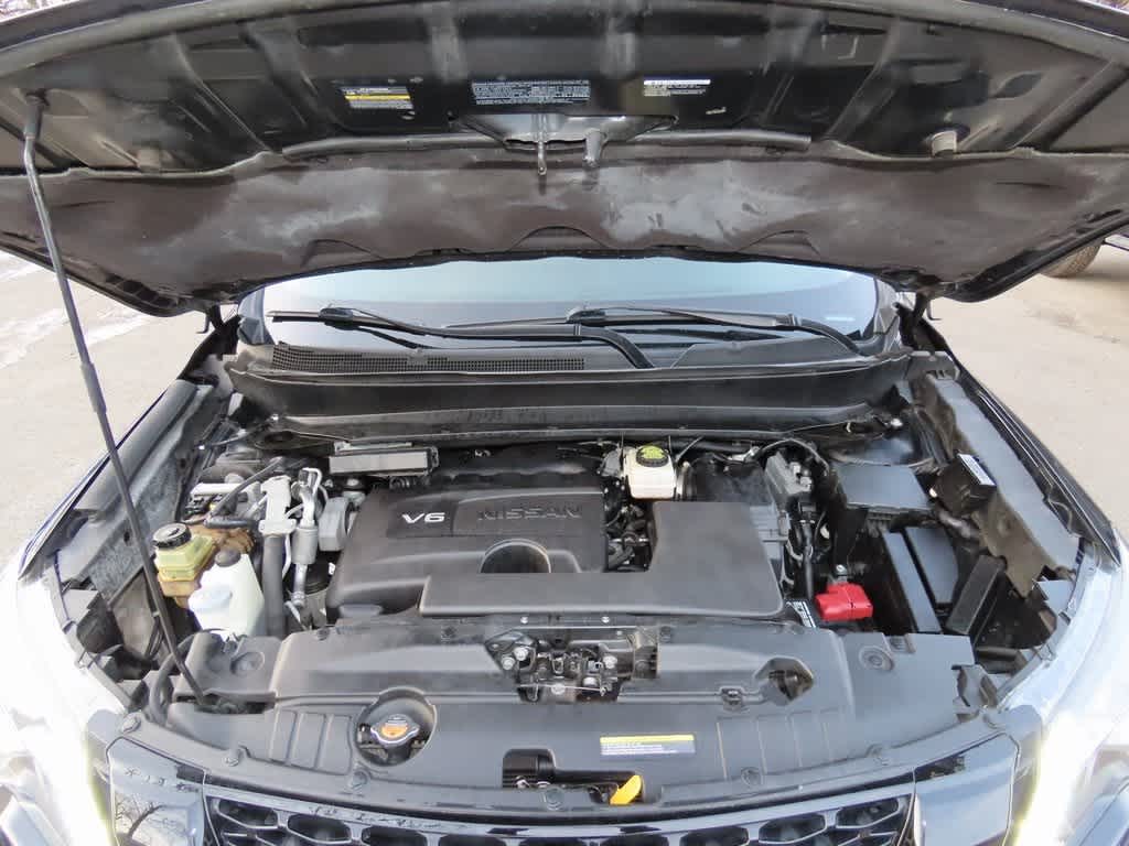 2019 Nissan Pathfinder SL