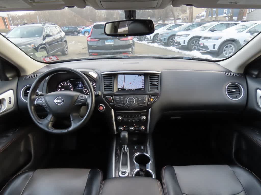 2019 Nissan Pathfinder SL