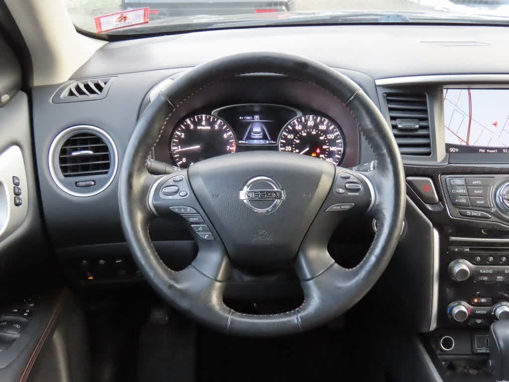 2019 Nissan Pathfinder SL