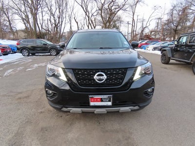 2019 Nissan Pathfinder SL