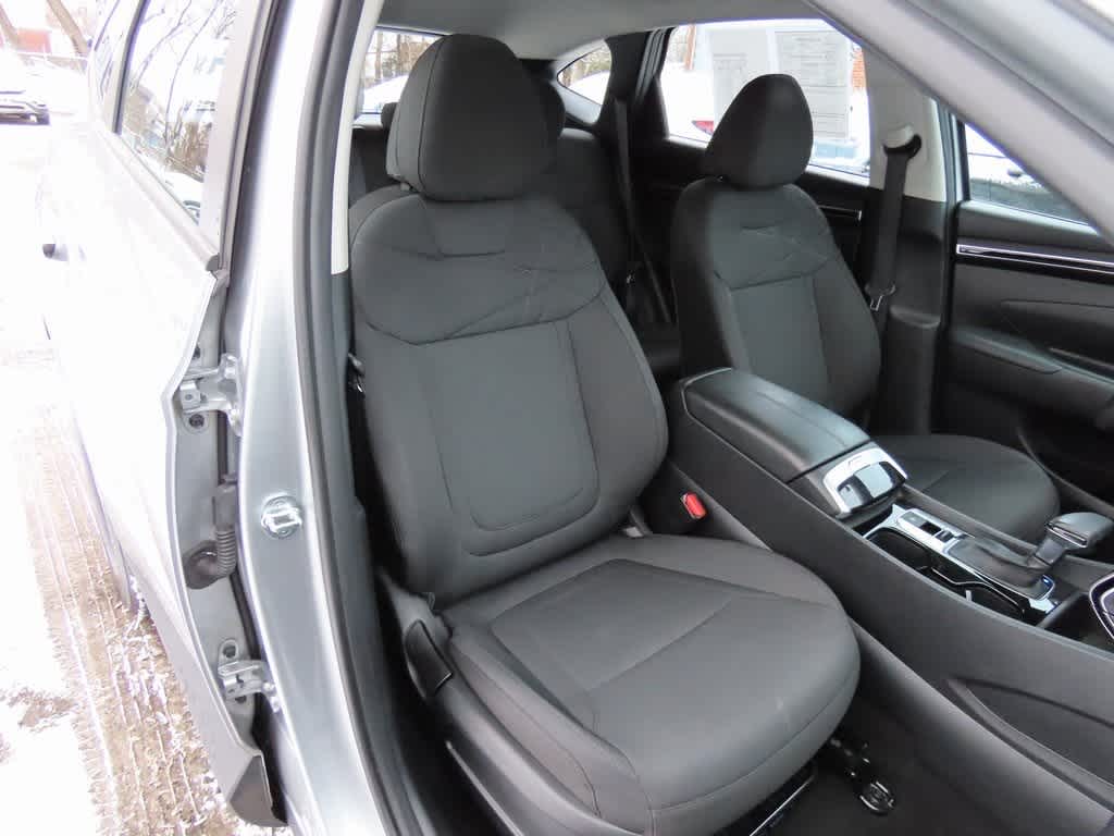 2023 Hyundai Tucson SE