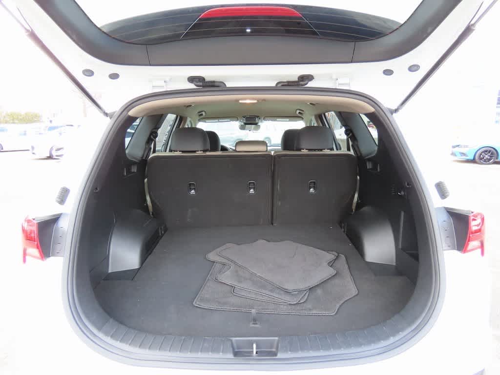 2022 Hyundai Santa Fe SE