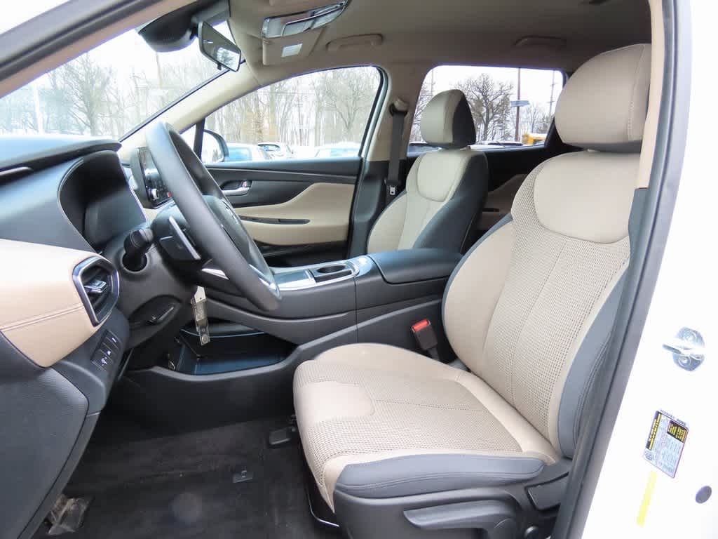 2022 Hyundai Santa Fe SE