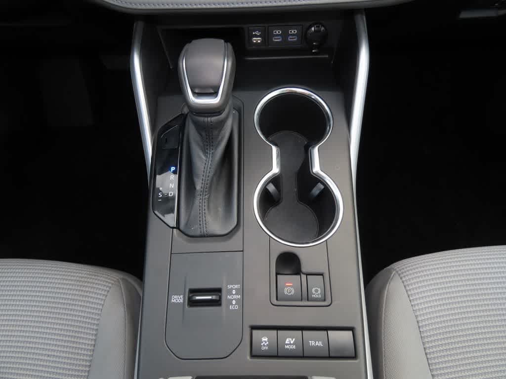 2022 Toyota Highlander Hybrid LE
