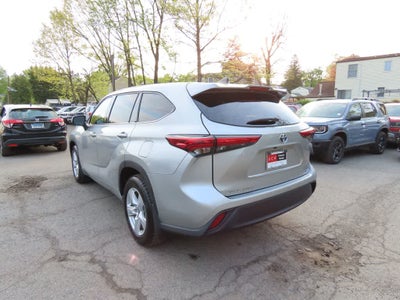 2022 Toyota Highlander Hybrid LE