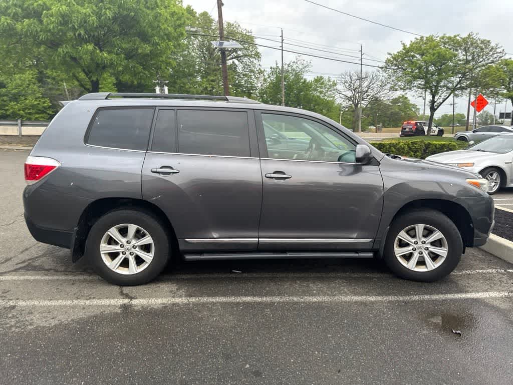 2013 Toyota Highlander SE