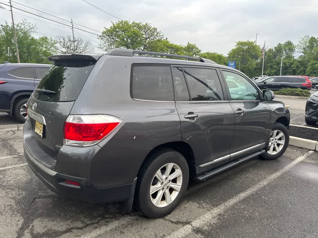 2013 Toyota Highlander SE