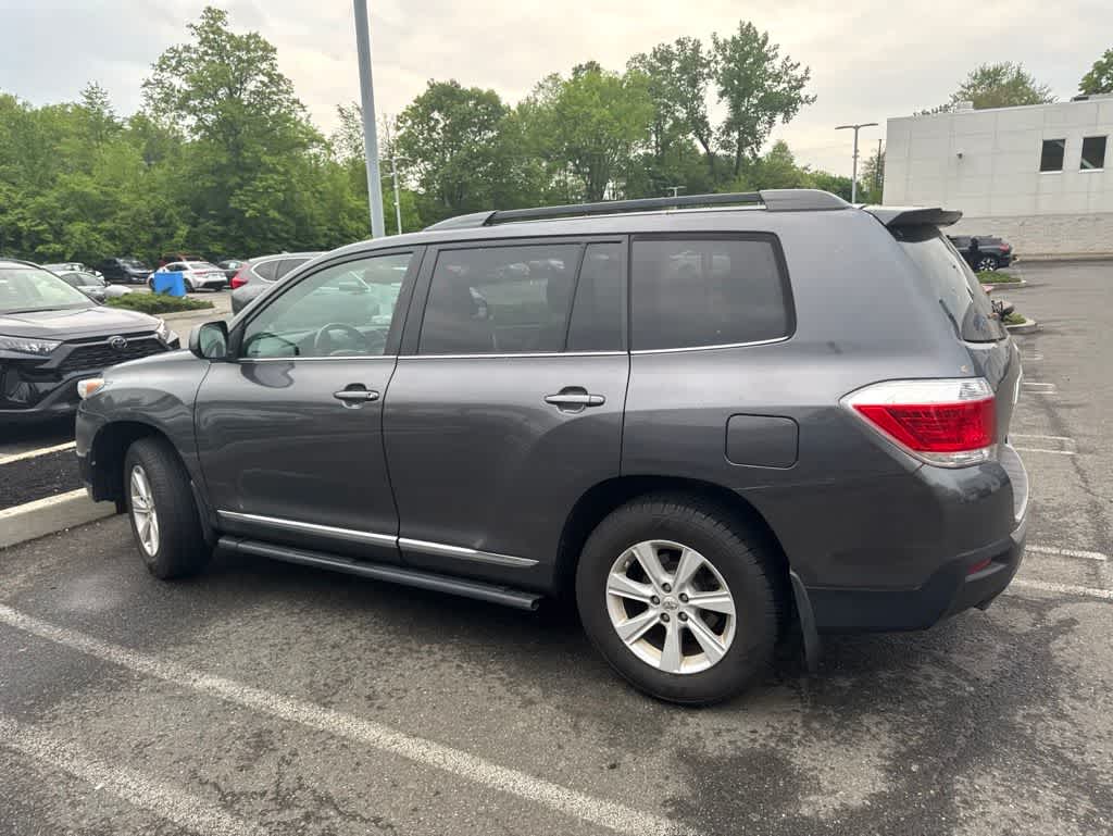 2013 Toyota Highlander SE
