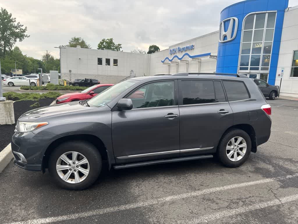 2013 Toyota Highlander SE