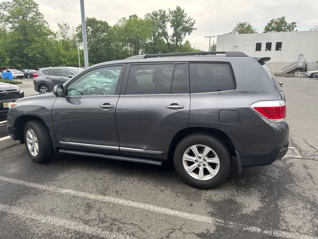 2013 Toyota Highlander SE