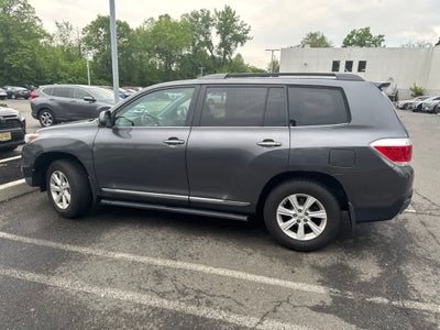 2013 Toyota Highlander SE