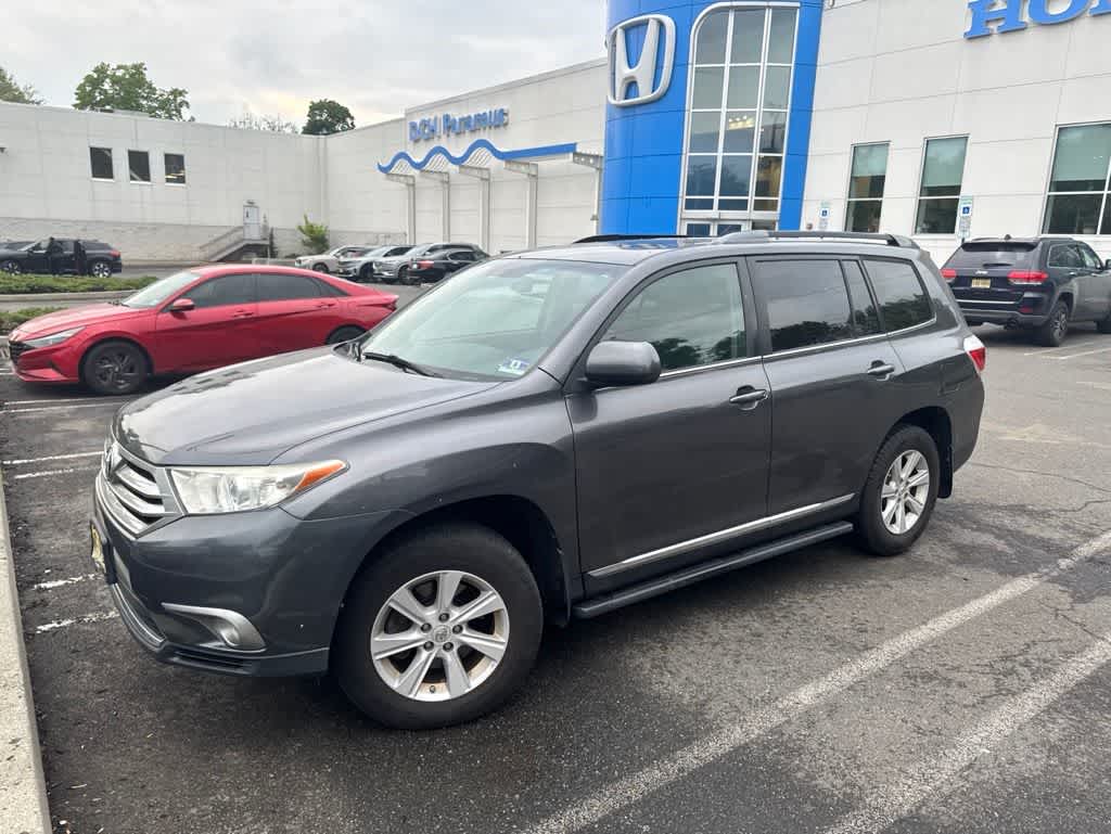 2013 Toyota Highlander SE