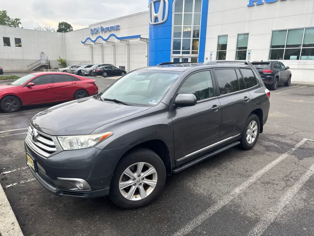 2013 Toyota Highlander SE