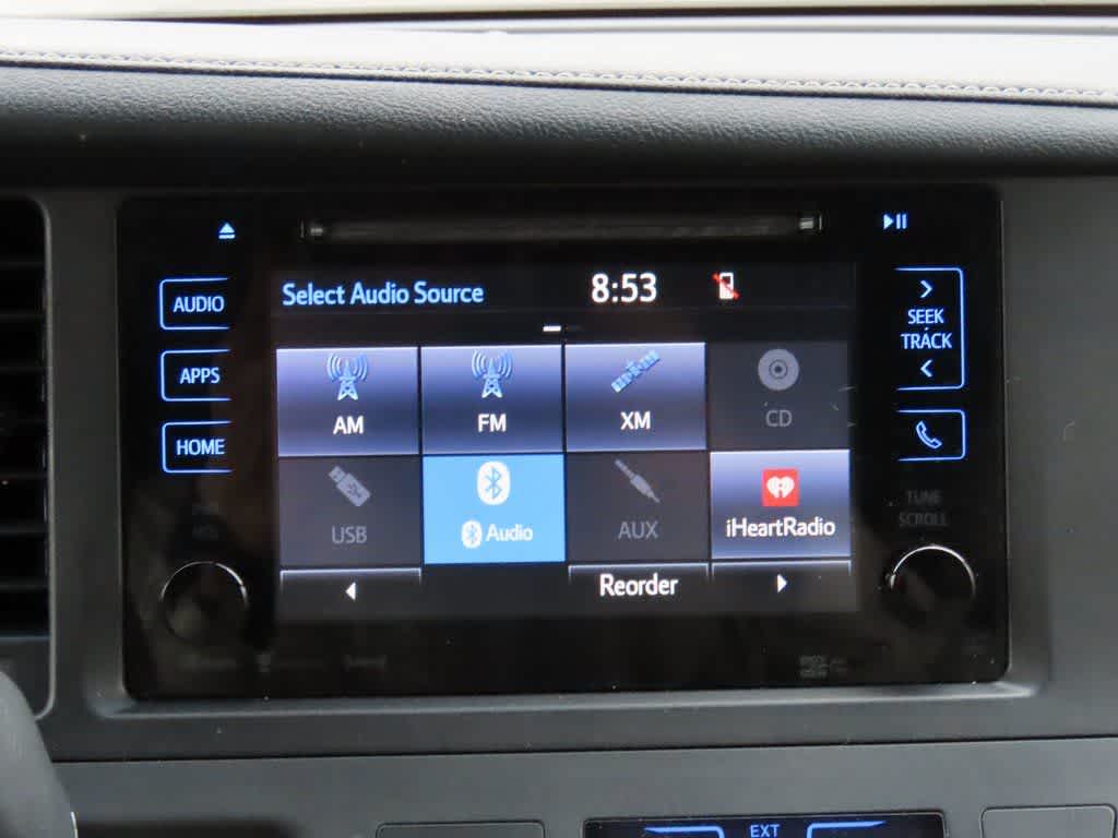 2017 Toyota Sienna XLE