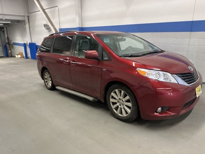 2017 Toyota Sienna XLE