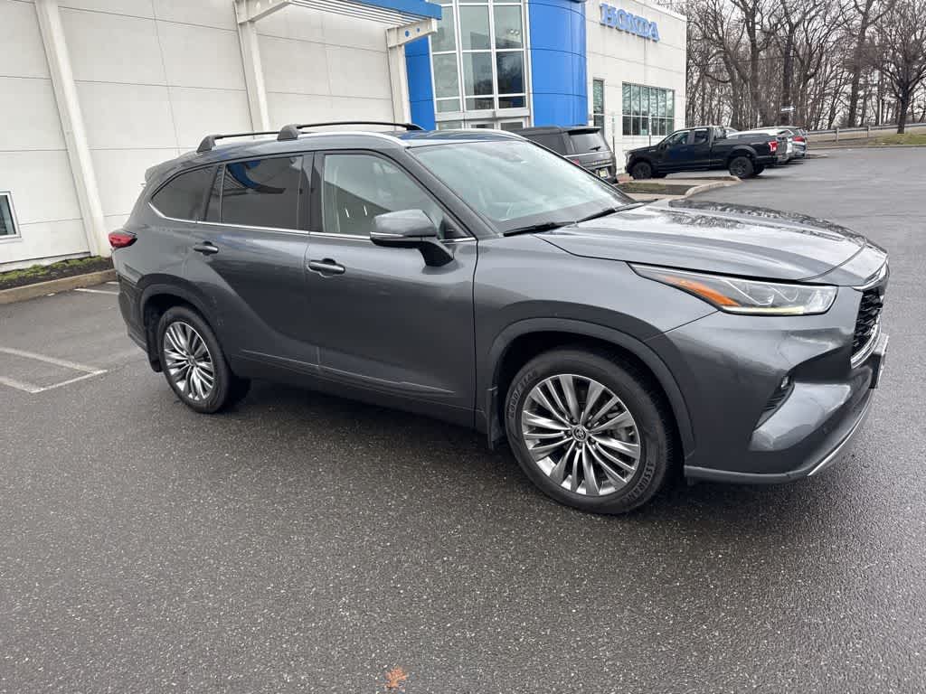 2020 Toyota Highlander Platinum