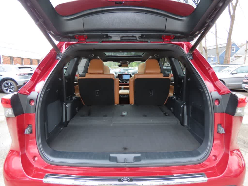 2021 Toyota Highlander Platinum