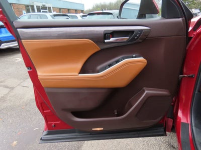 2021 Toyota Highlander Platinum