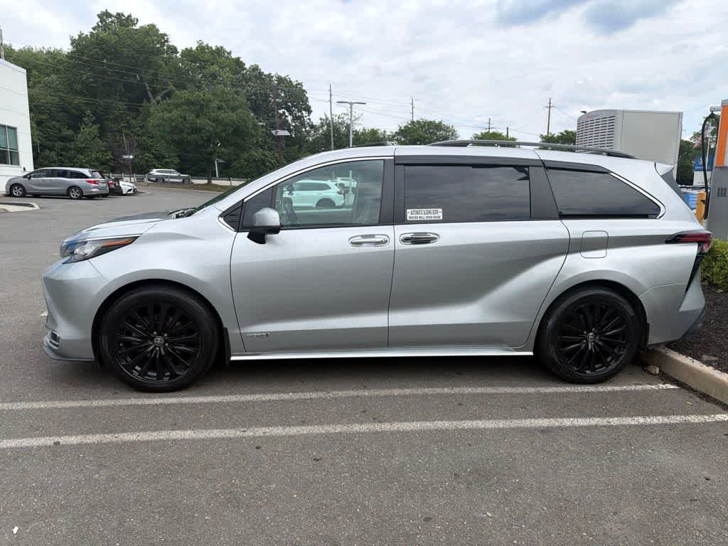 2021 Toyota Sienna XLE