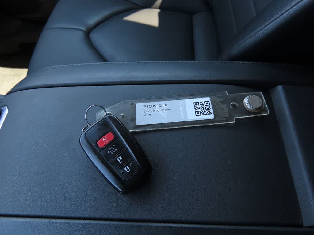 2023 Toyota Highlander XLE