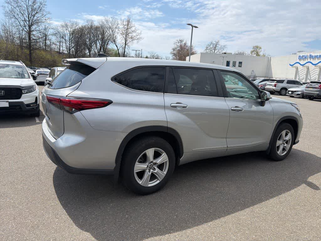 2023 Toyota Highlander LE