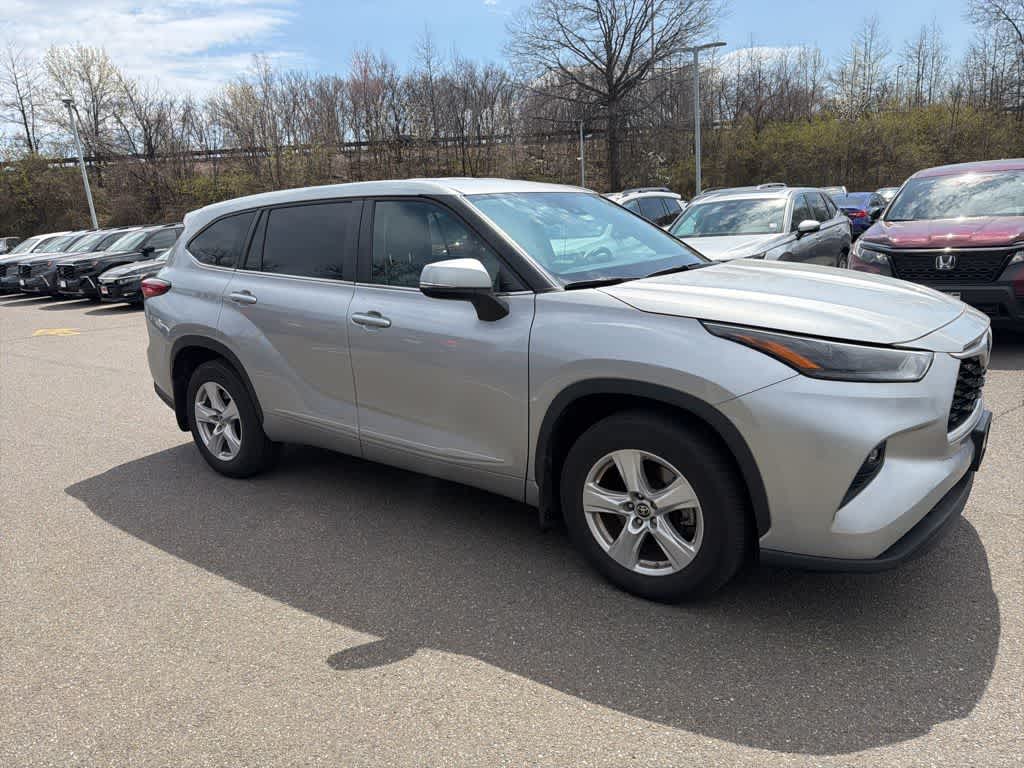 2023 Toyota Highlander LE