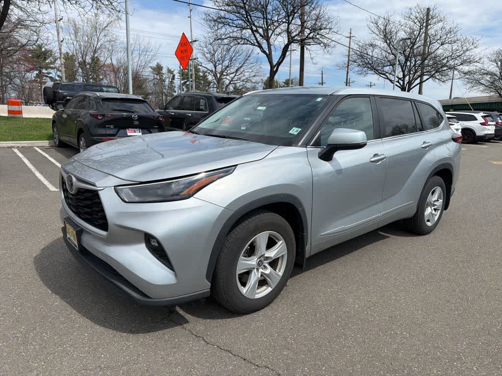 2023 Toyota Highlander LE
